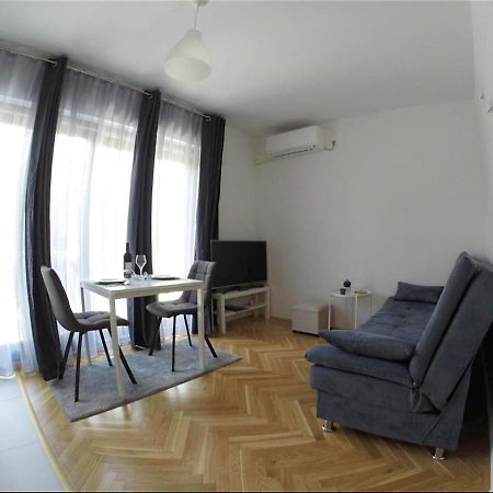 Apartment Jacky روفينج المظهر الخارجي الصورة