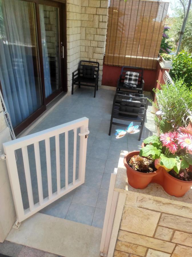 Apartment Jacky روفينج المظهر الخارجي الصورة